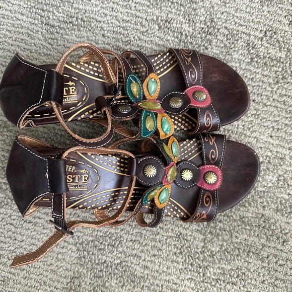 Multi color sandals - Picture 4 of 4